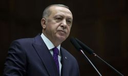 أردوغان يهدّد بشن عملية عسكرية واسعة في إدلب، ويمهل 